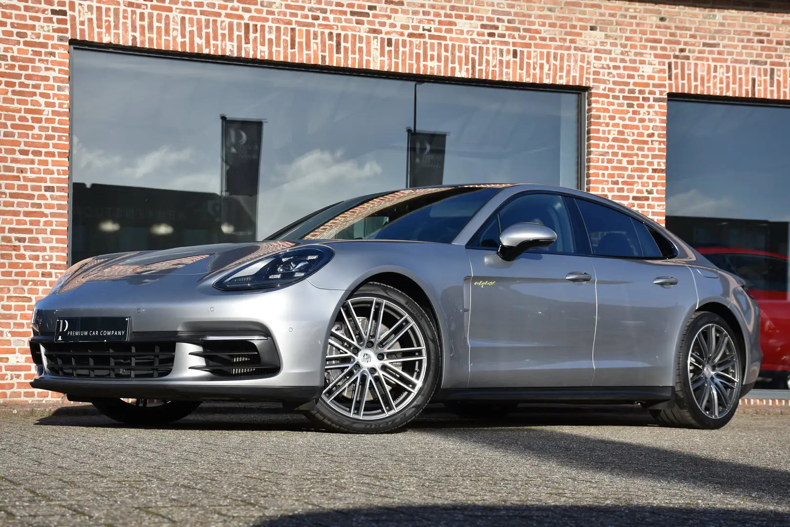 Porsche Panamera 2.9 V6 Bi-Turbo PHEV PDK| Panodak| 21"| Camera|LED Zilver - 1