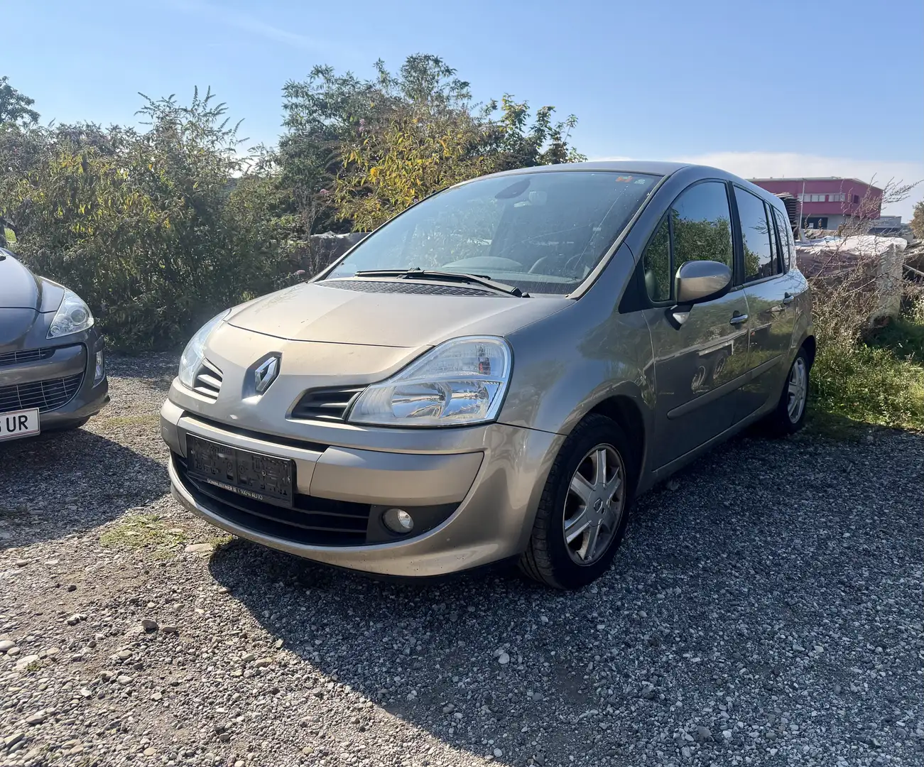 Renault Grand Modus Exception TCE 100 Grau - 1