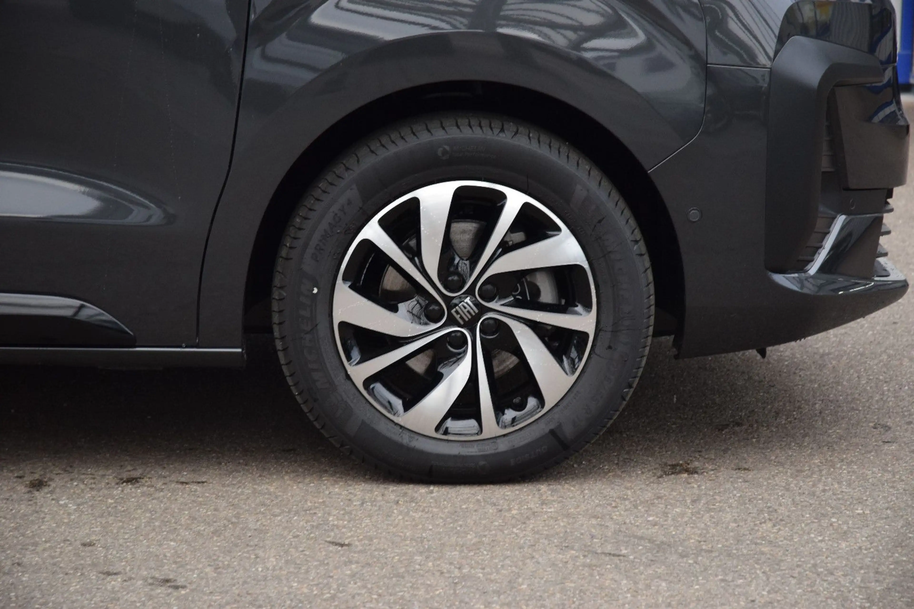 Fiat Ulysse XL ACC EL. TÜREN 7-SITZE TISCH KAMERA AHK — photo 4