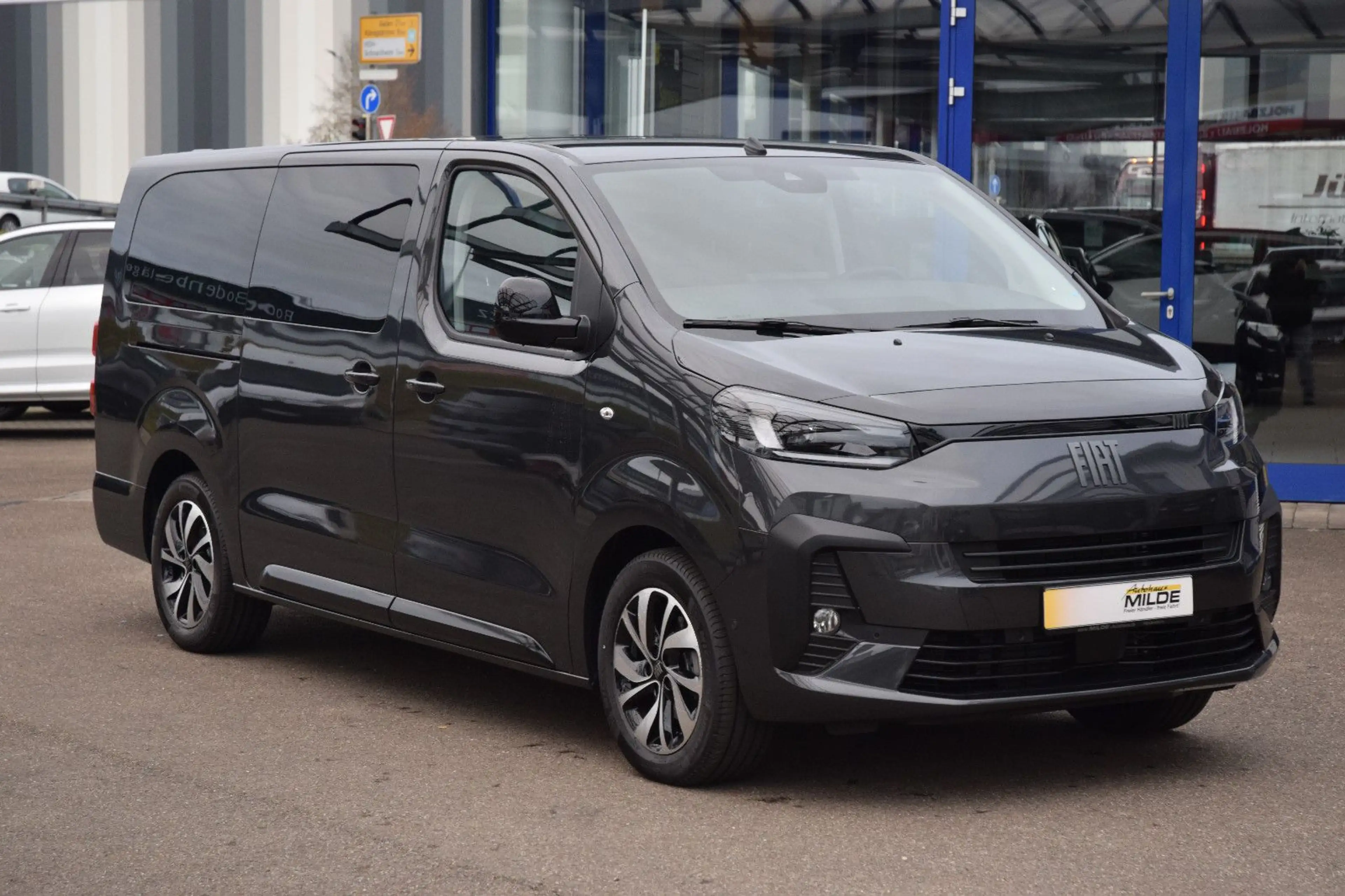 Fiat Ulysse XL ACC EL. TÜREN 7-SITZE TISCH KAMERA AHK — photo 5