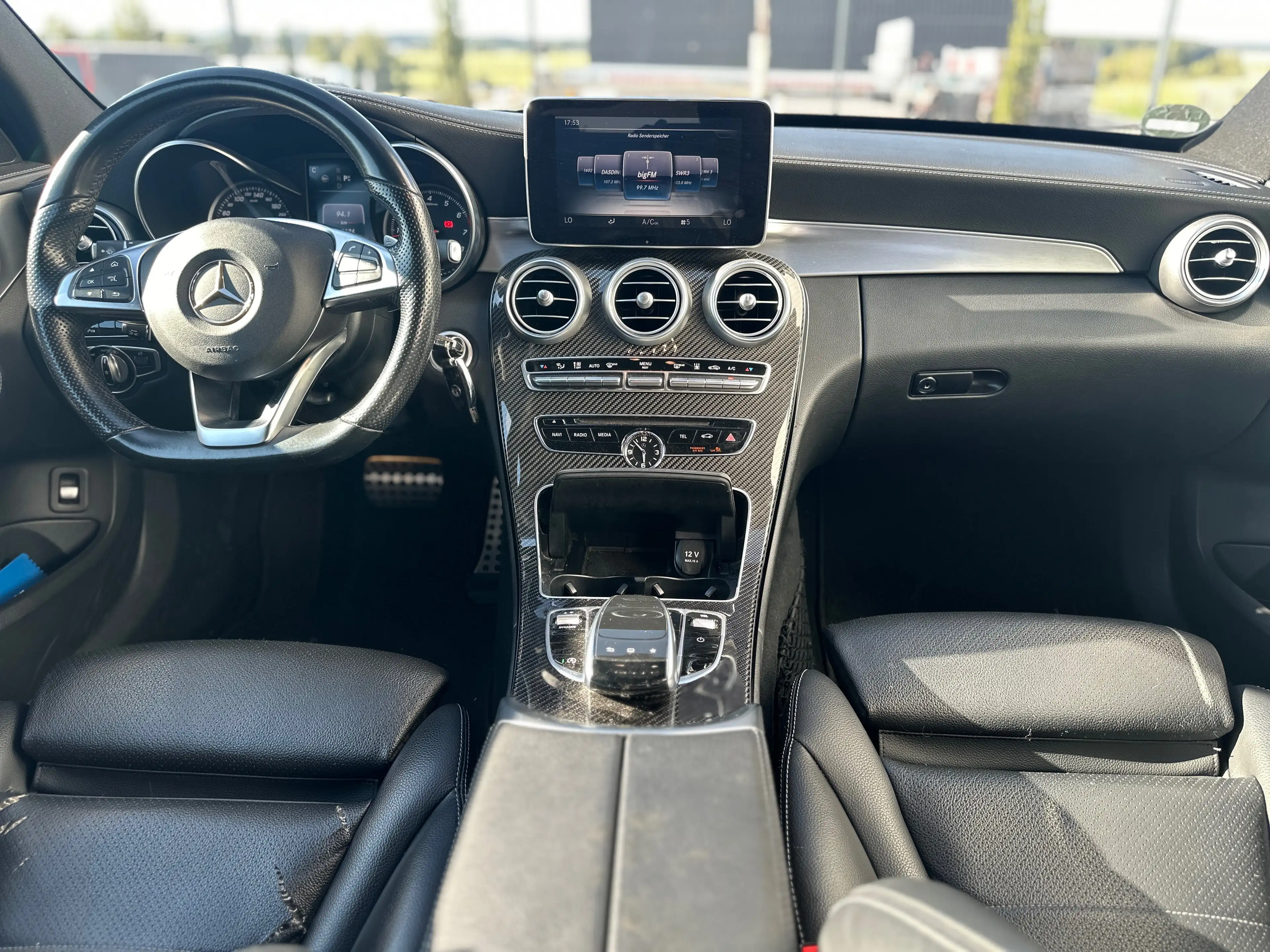 Mercedes-Benz C 250 C 250 CGI (205.245) — photo 13