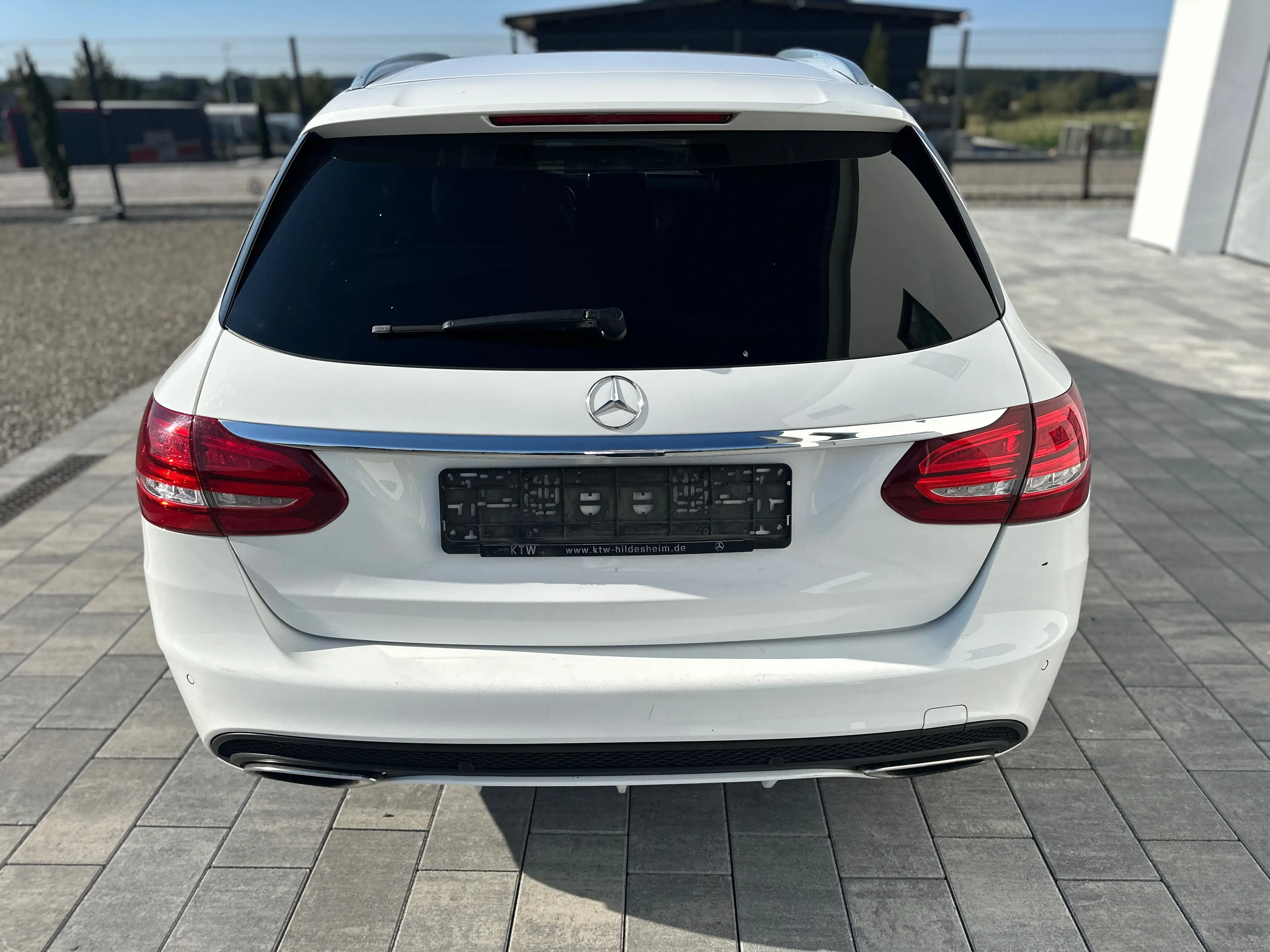 Mercedes-Benz C 250 C 250 CGI (205.245) — photo 10