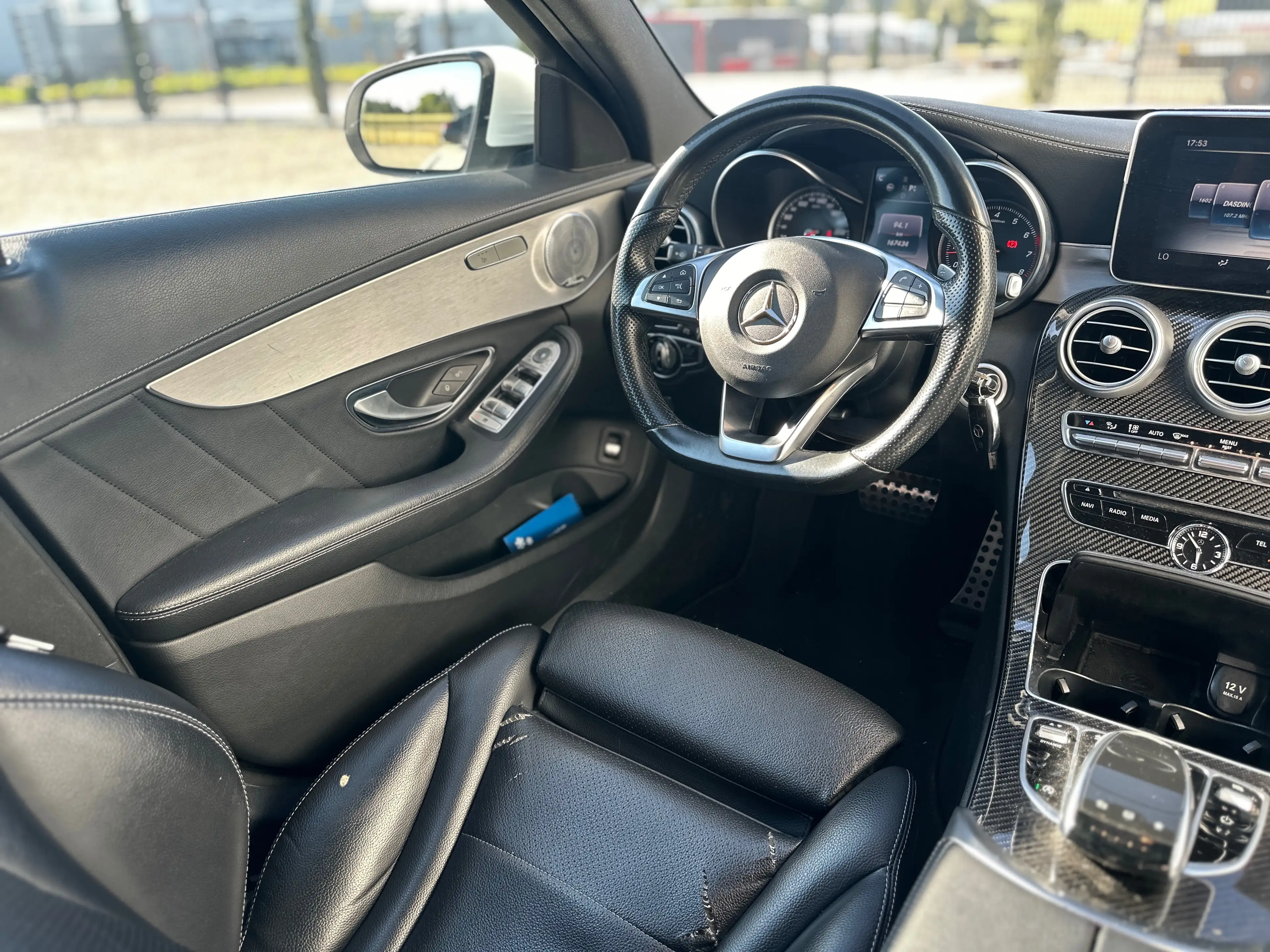 Mercedes-Benz C 250 C 250 CGI (205.245) — photo 12