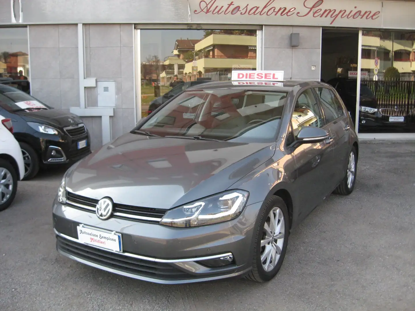Volkswagen Golf 5p 1.6 tdi Executive 115cv SOLO KM 62.000 Gris - 1