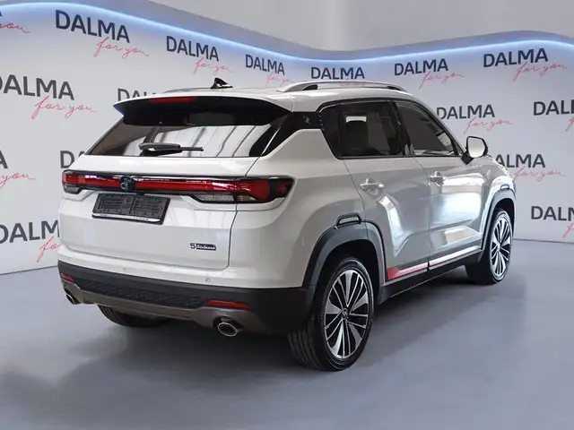 DR Automobiles DR5 view 5