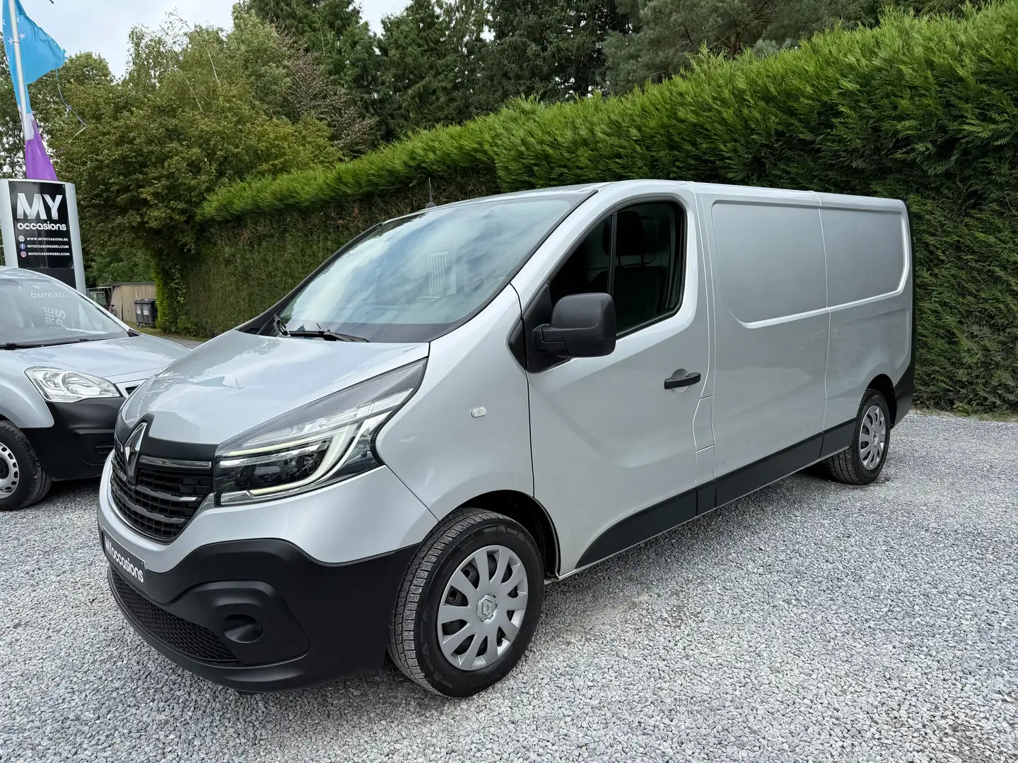 Renault Trafic 2.0 dCi 29 L2H1 - UTILITAIRE - TVA DEDUCTIBLE - Gris - 1