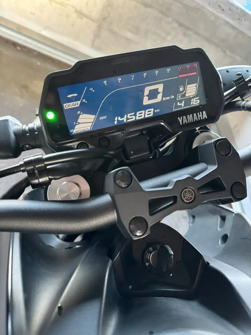 Yamaha MT-125 Negru - 2
