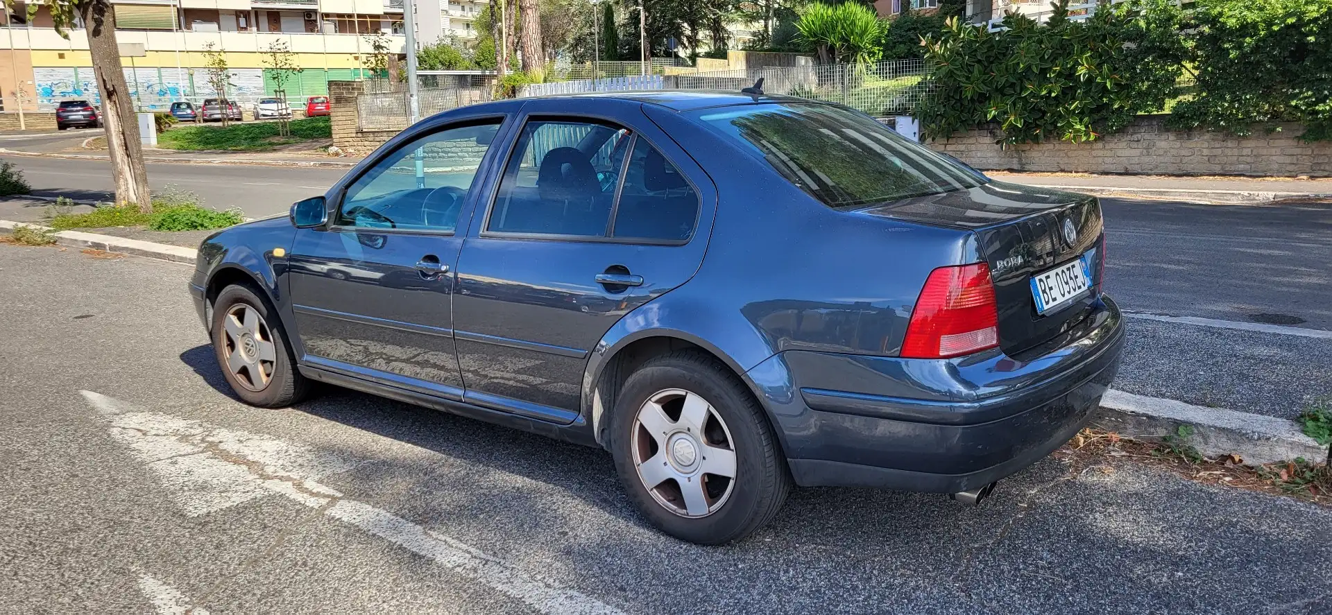 Volkswagen Bora 1.6 Trendline - 2
