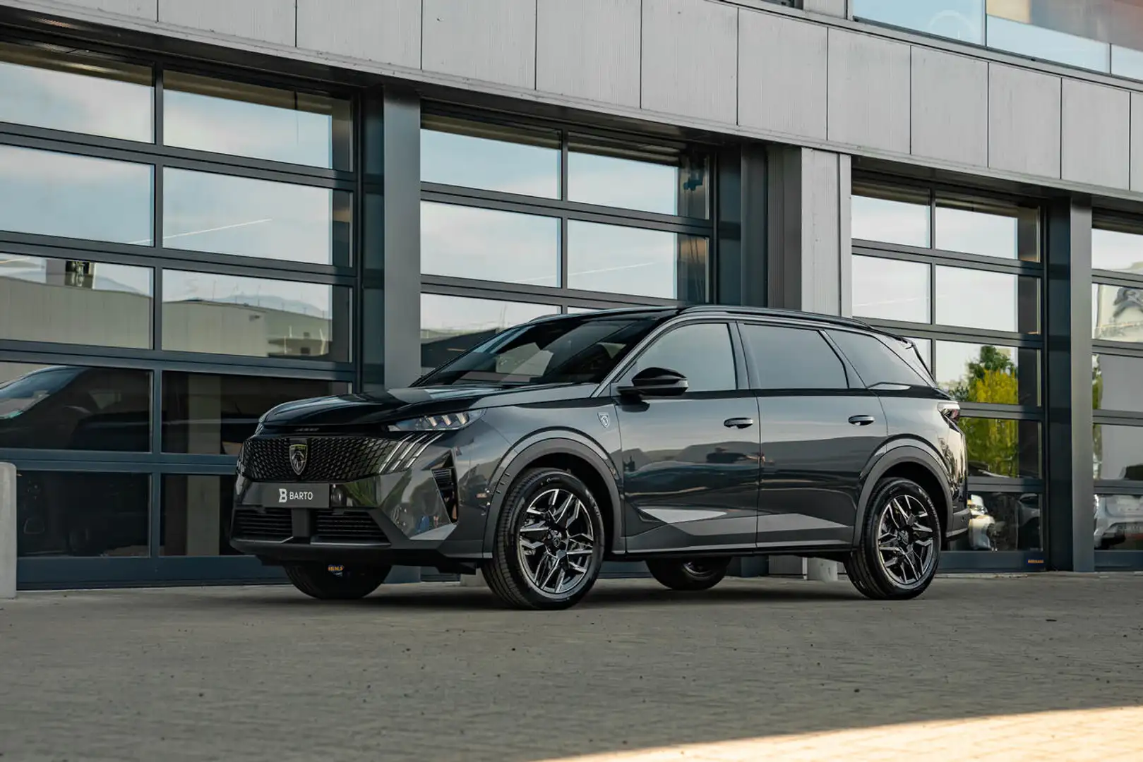 Peugeot 5008 MHEV GT - 7-zit - Camera - Zetelverw. - Navi - Air Gris - 2