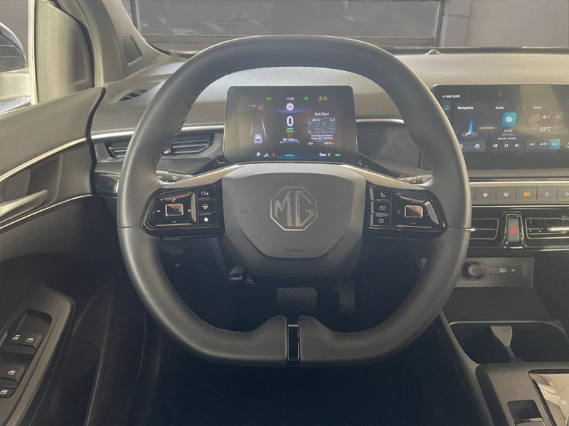 MG Luxury 360° LED NAVI — photo 9