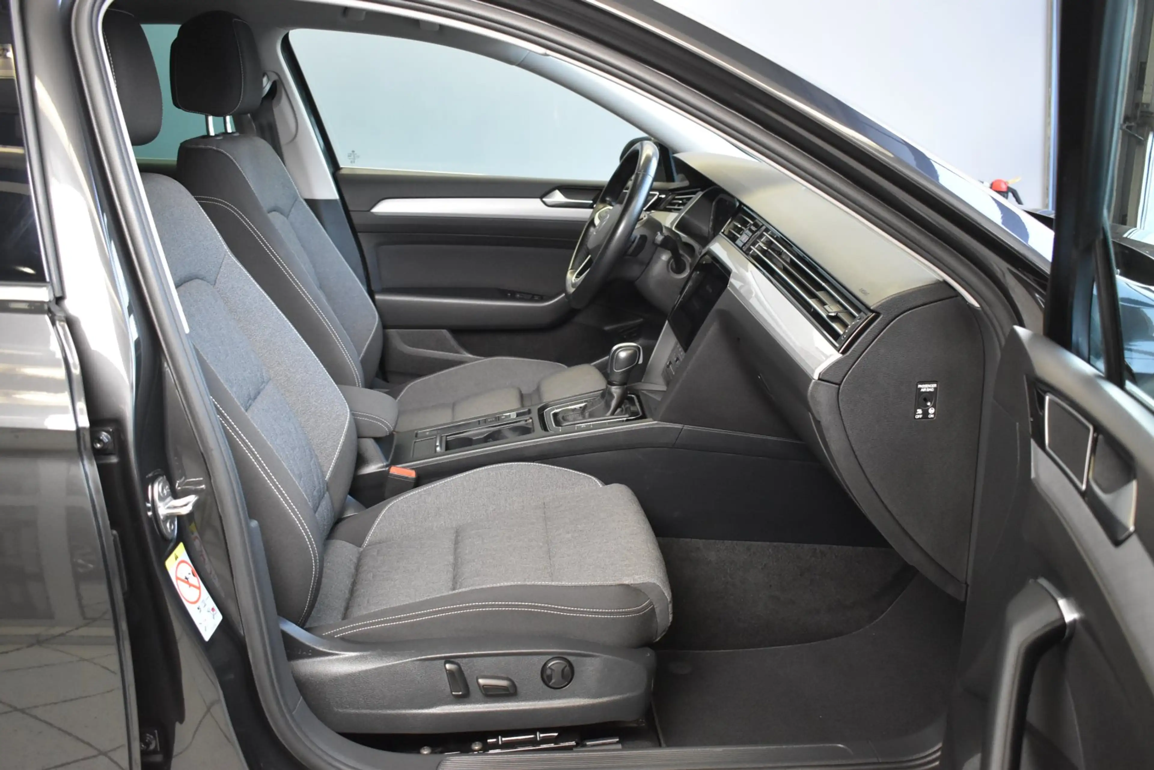 Volkswagen Passat Variant 2.0 TDI Business DSG*AHK*Matrix-LED — photo 15
