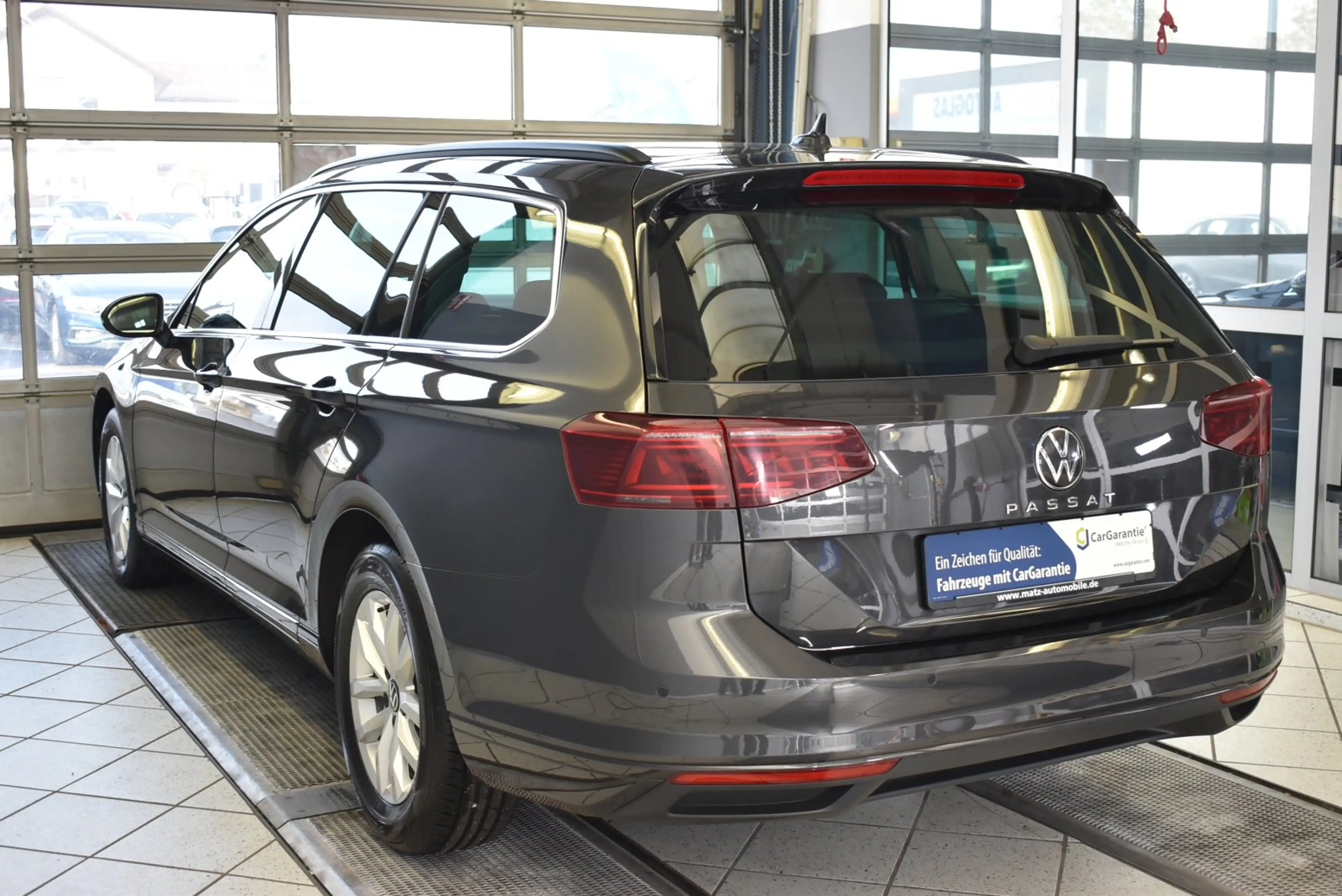 Volkswagen Passat Variant 2.0 TDI Business DSG*AHK*Matrix-LED — photo 4