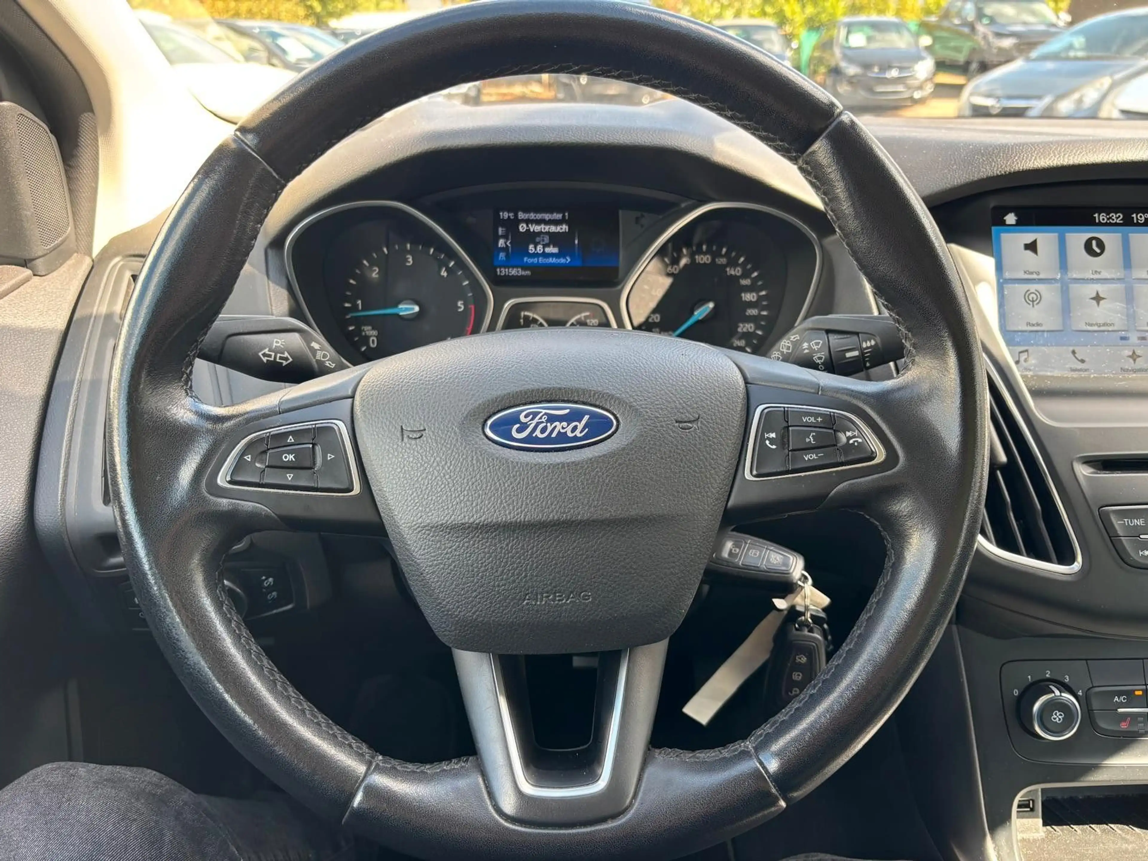 Ford Focus 1.5 TDCi Trend | NAVI | Klima | PDC — photo 9