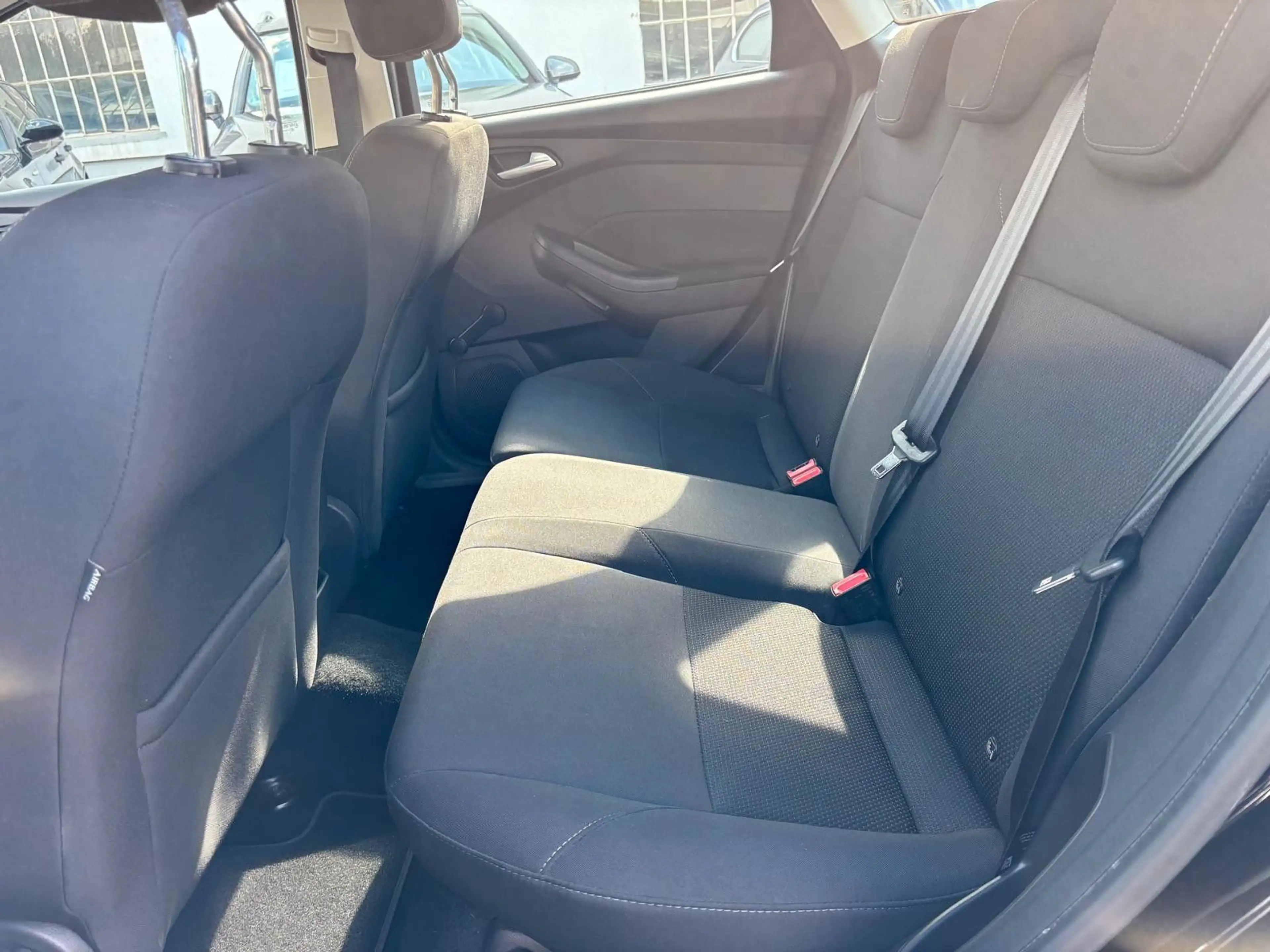 Ford Focus 1.5 TDCi Trend | NAVI | Klima | PDC — photo 15