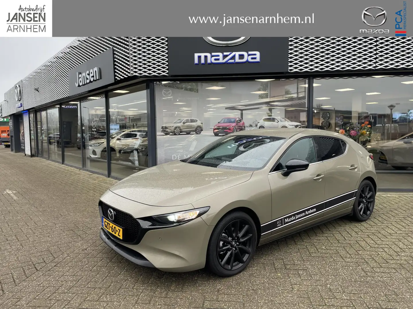 Mazda 3 HB 2.0 e-SkyActiv-G 150 M Hybrid Nagisa , Demovoor Amarillo - 1