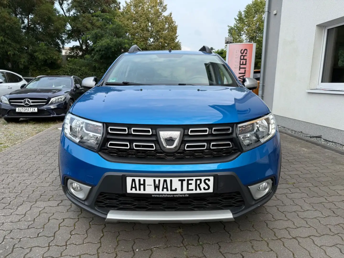 Dacia Sandero TCe 90 Stepway Essential=Klima-HU/AU Neu Blau - 2
