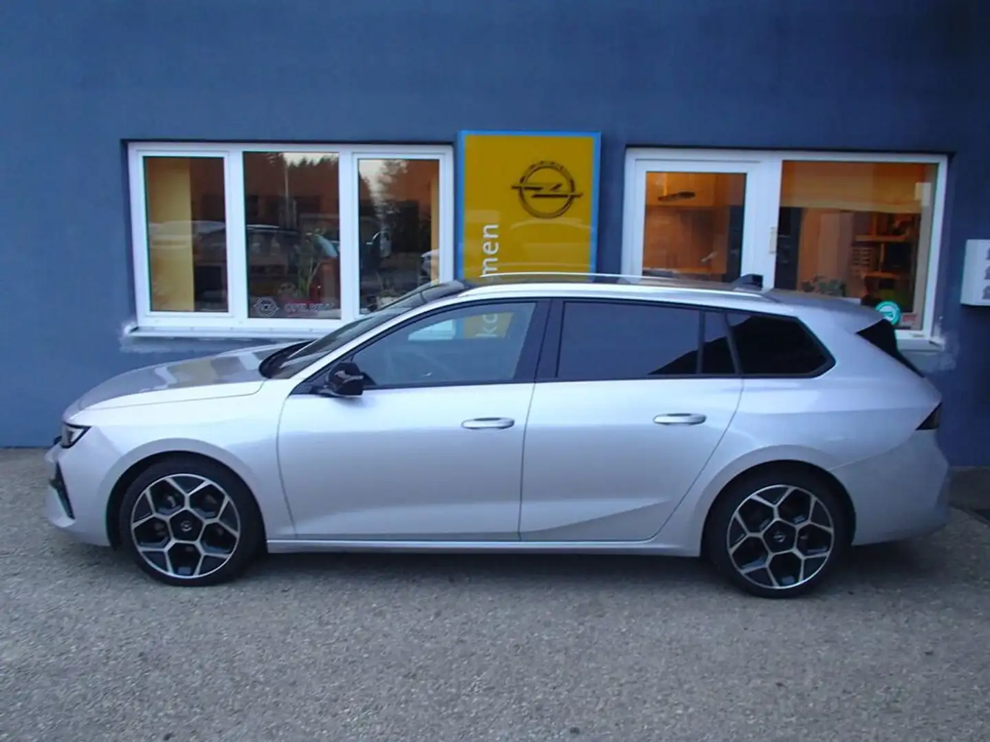 Opel Astra ST Ultimate, Schiebedach,.... Grau - 1