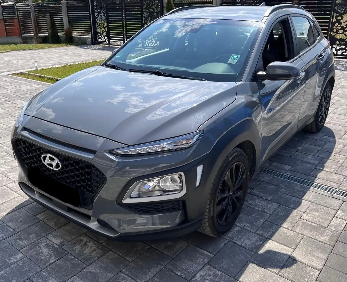 Hyundai KONA 1.6 T-GDI DCT Trend Grau - 1