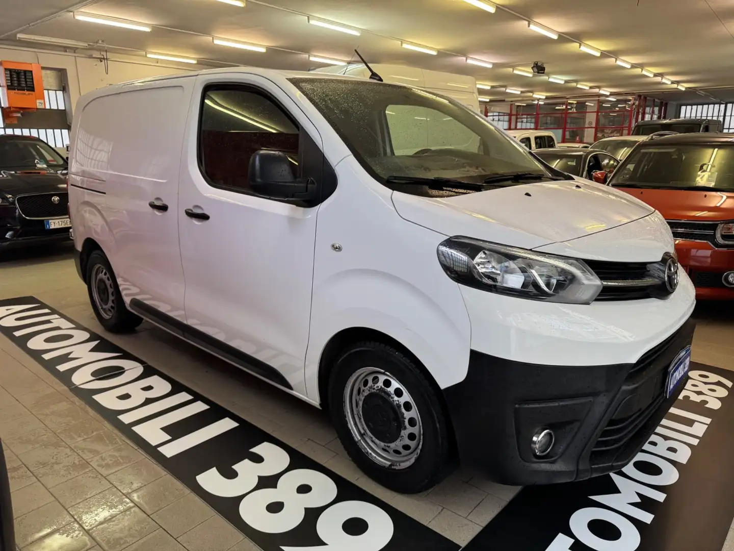 Toyota Proace Proace 1.6D 95CV PC-TN Furgone Compact 5p.10q Comf Blanc - 1