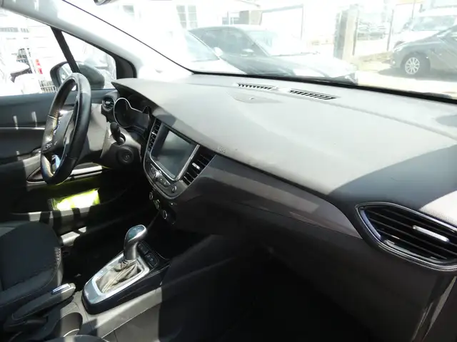Opel Crossland X view 9