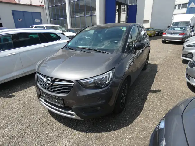 Opel Crossland X view 3