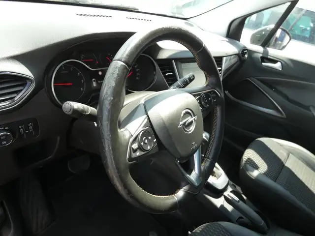 Opel Crossland X view 11