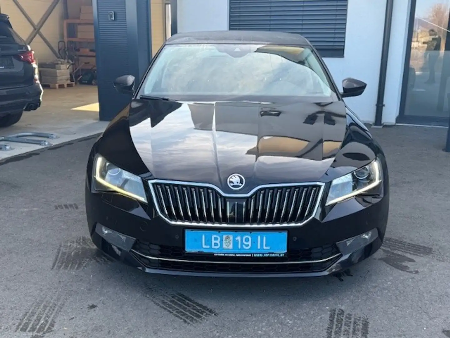 Skoda Superb 1,6 TDI, 20 Zoll, Mega Ausstattung Schwarz - 2