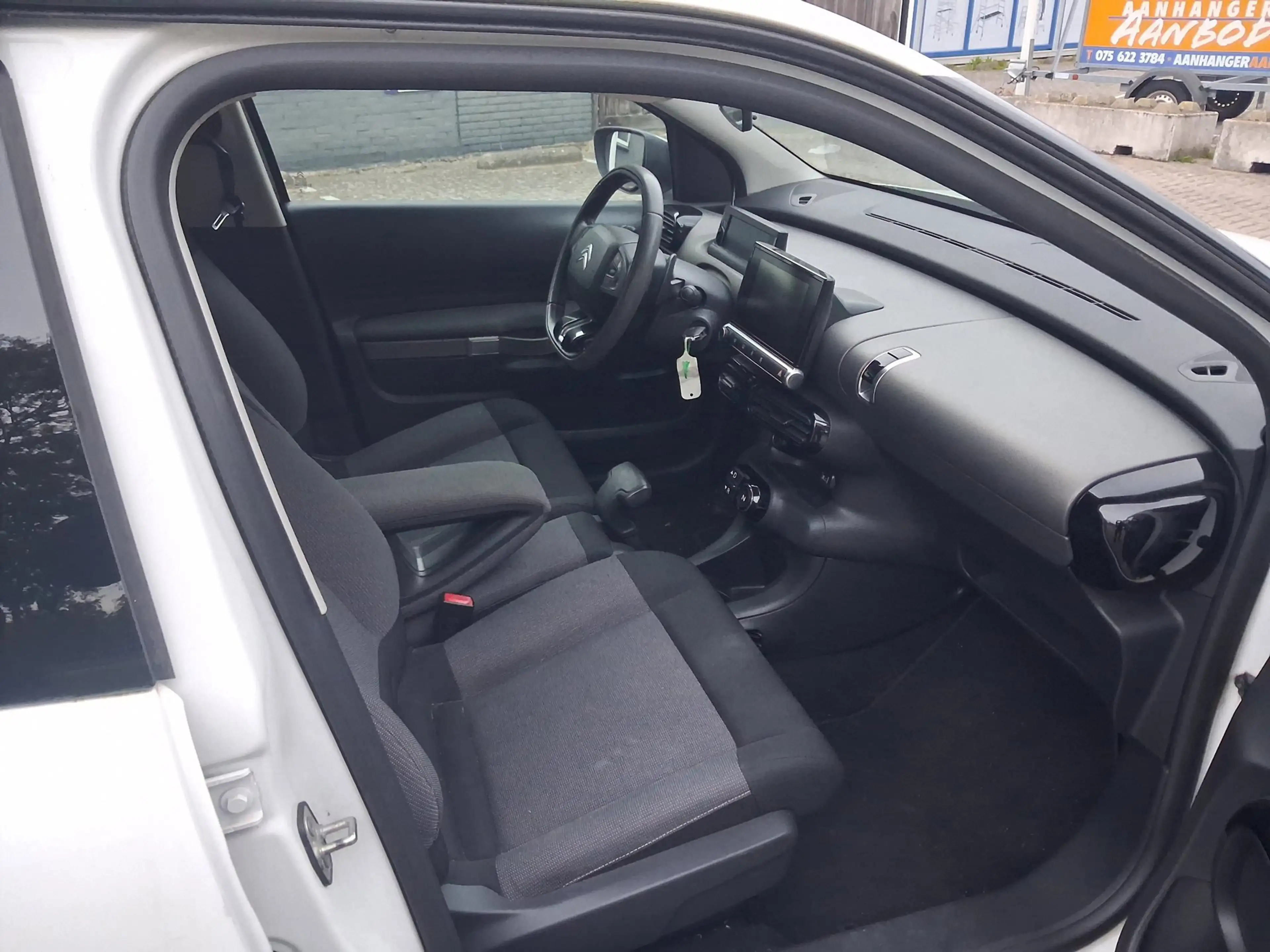 Citroen C4 Cactus 1.2 e-VTi Feel ((( auto.aat ))) — photo 6