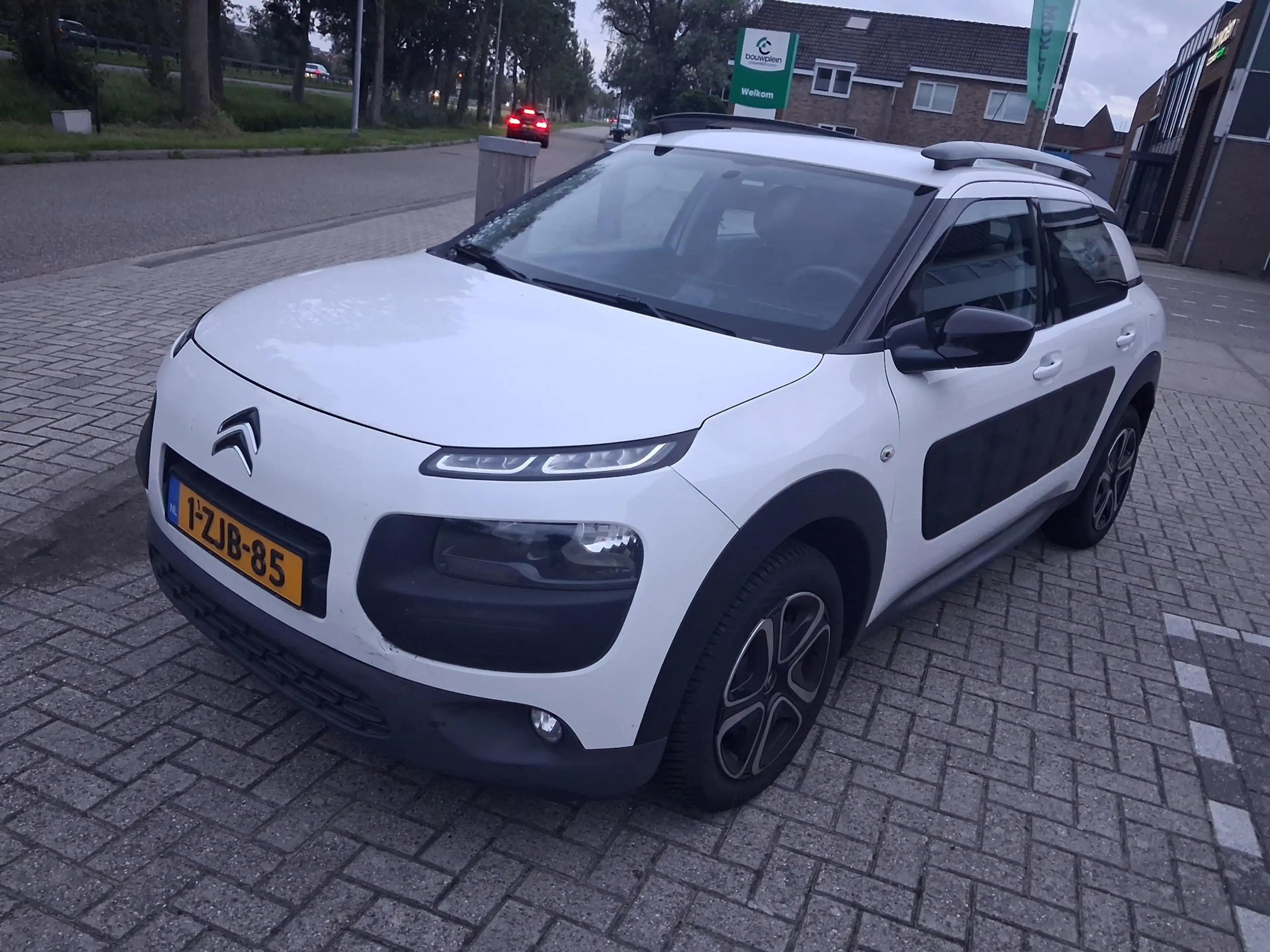 Citroen C4 Cactus 1.2 e-VTi Feel ((( auto.aat ))) — photo 5