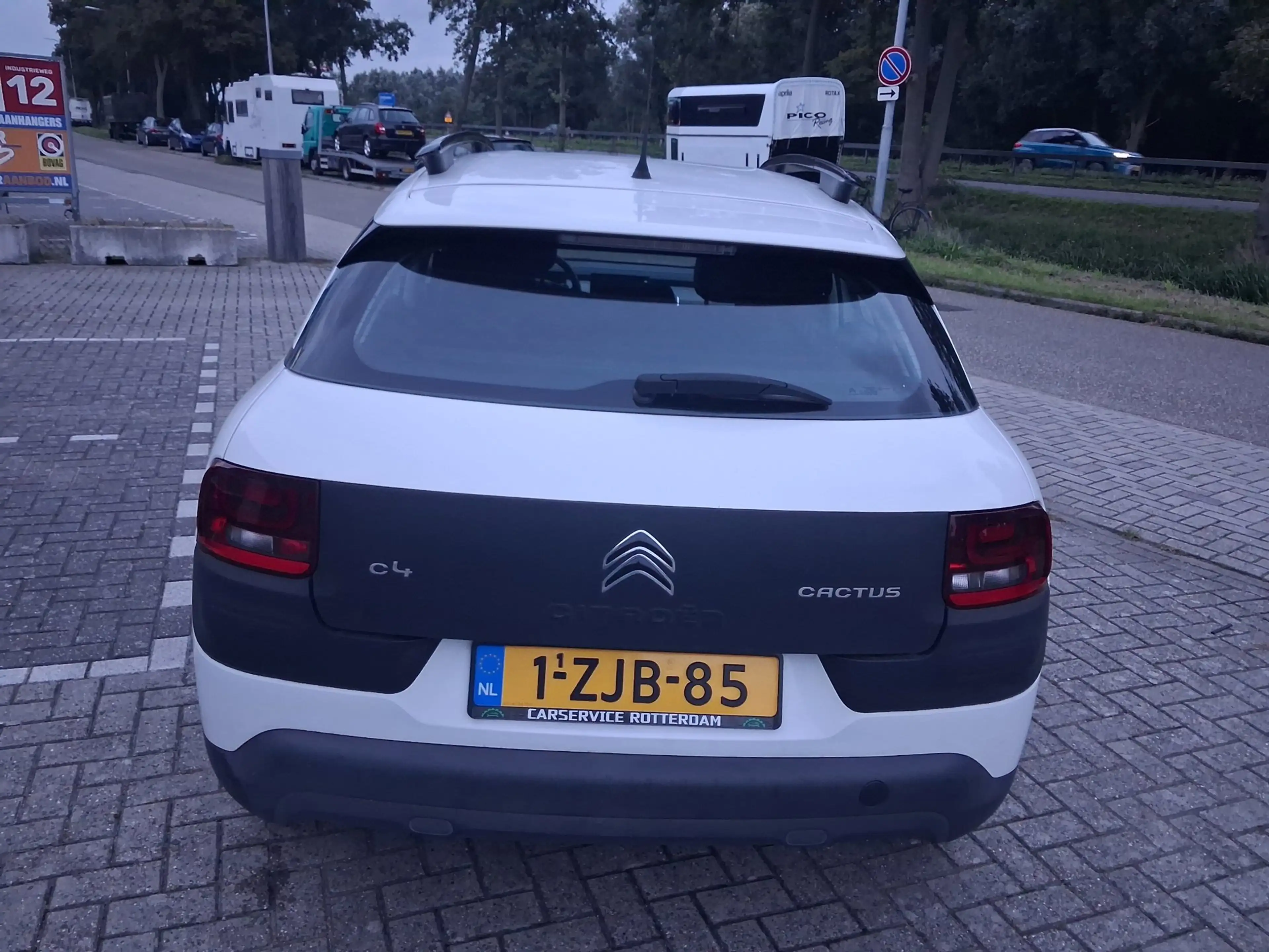 Citroen C4 Cactus 1.2 e-VTi Feel ((( auto.aat ))) — photo 15
