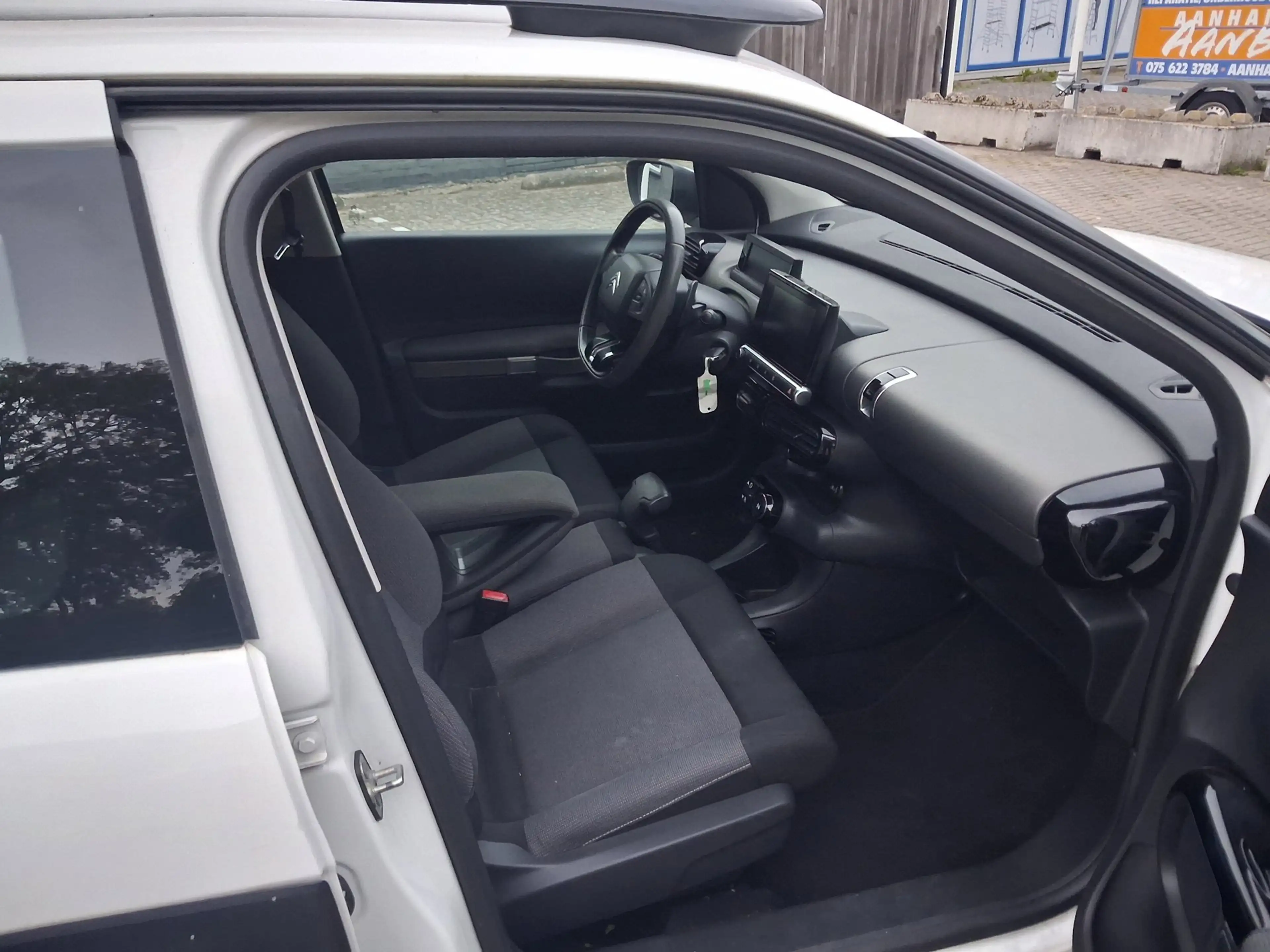 Citroen C4 Cactus 1.2 e-VTi Feel ((( auto.aat ))) — photo 7