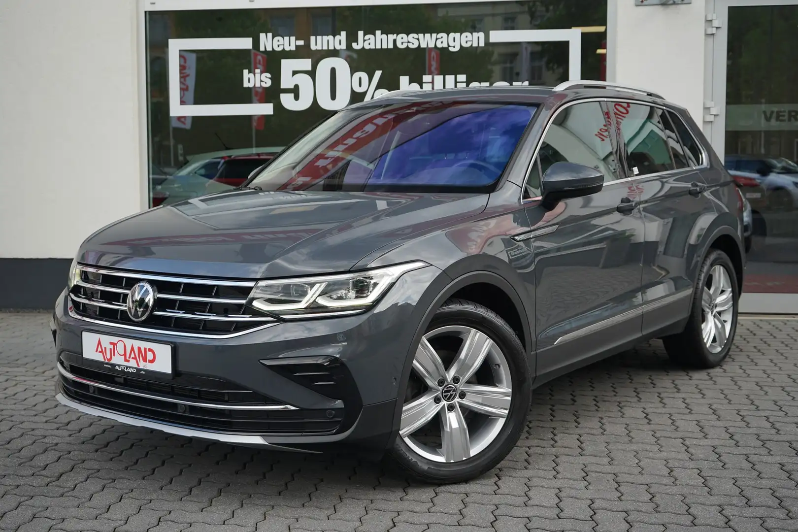 Volkswagen Tiguan 2.0 TDI Elegance LED Navi ACC AHK Kamera Gris - 2