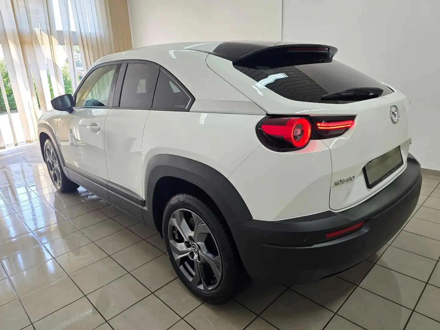 Mazda MX-3 LED Navi Virtual Kamera Memory 18" 1.Hand Weiß - 2