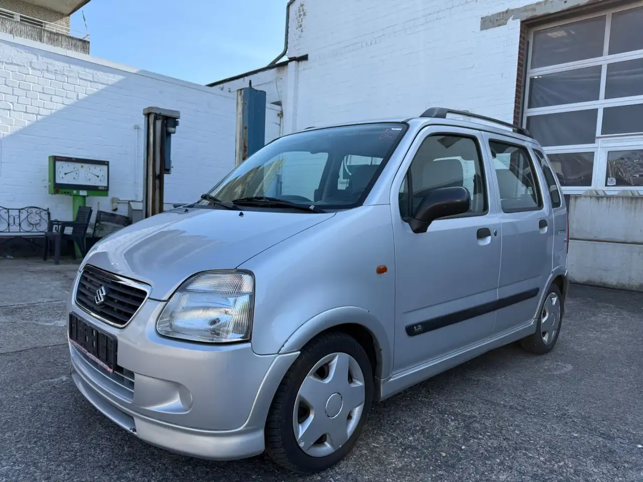 Suzuki Wagon R+