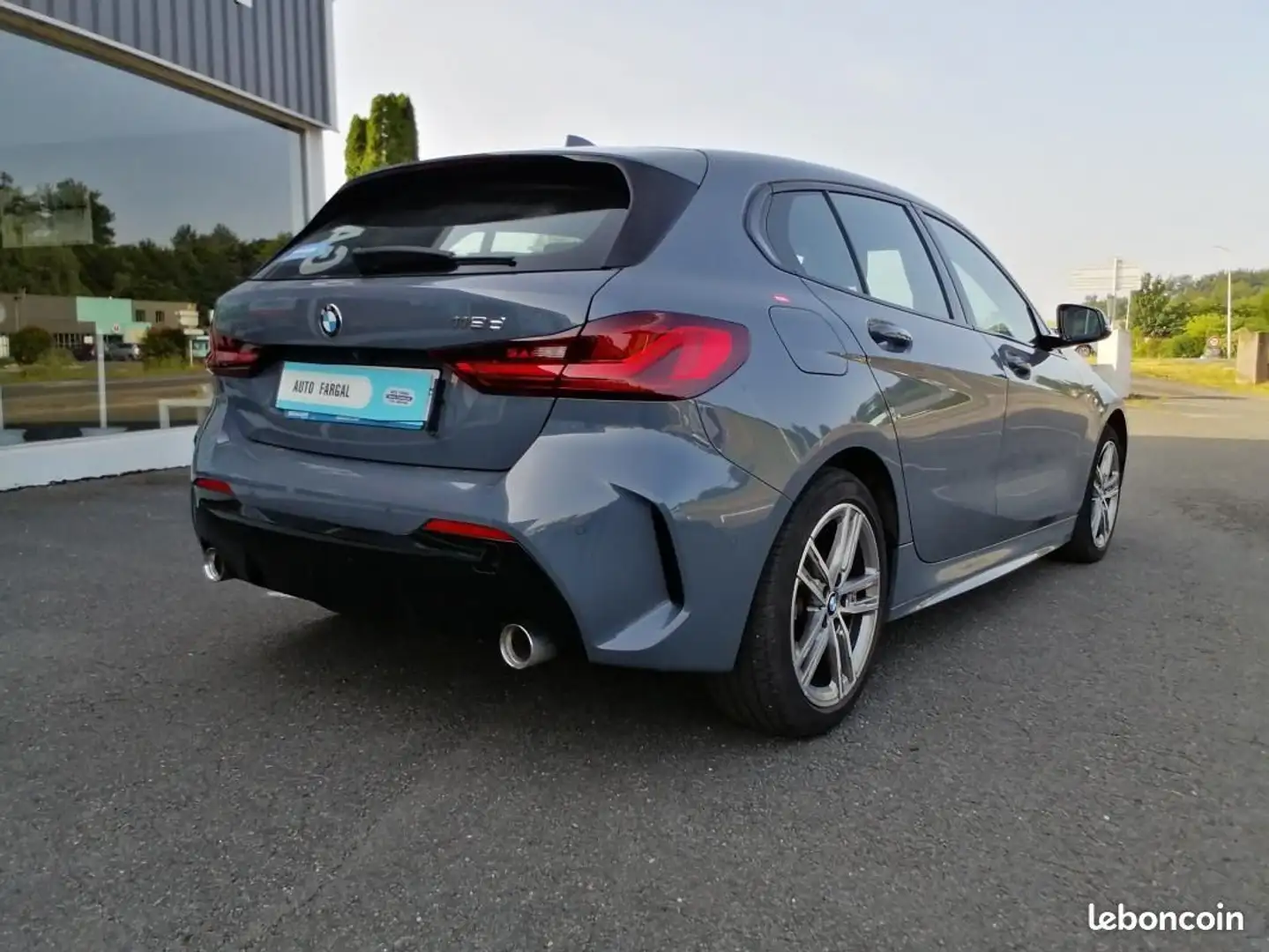 BMW 118 F40 118d 150 ch BVA8 M Sport Gris - 2