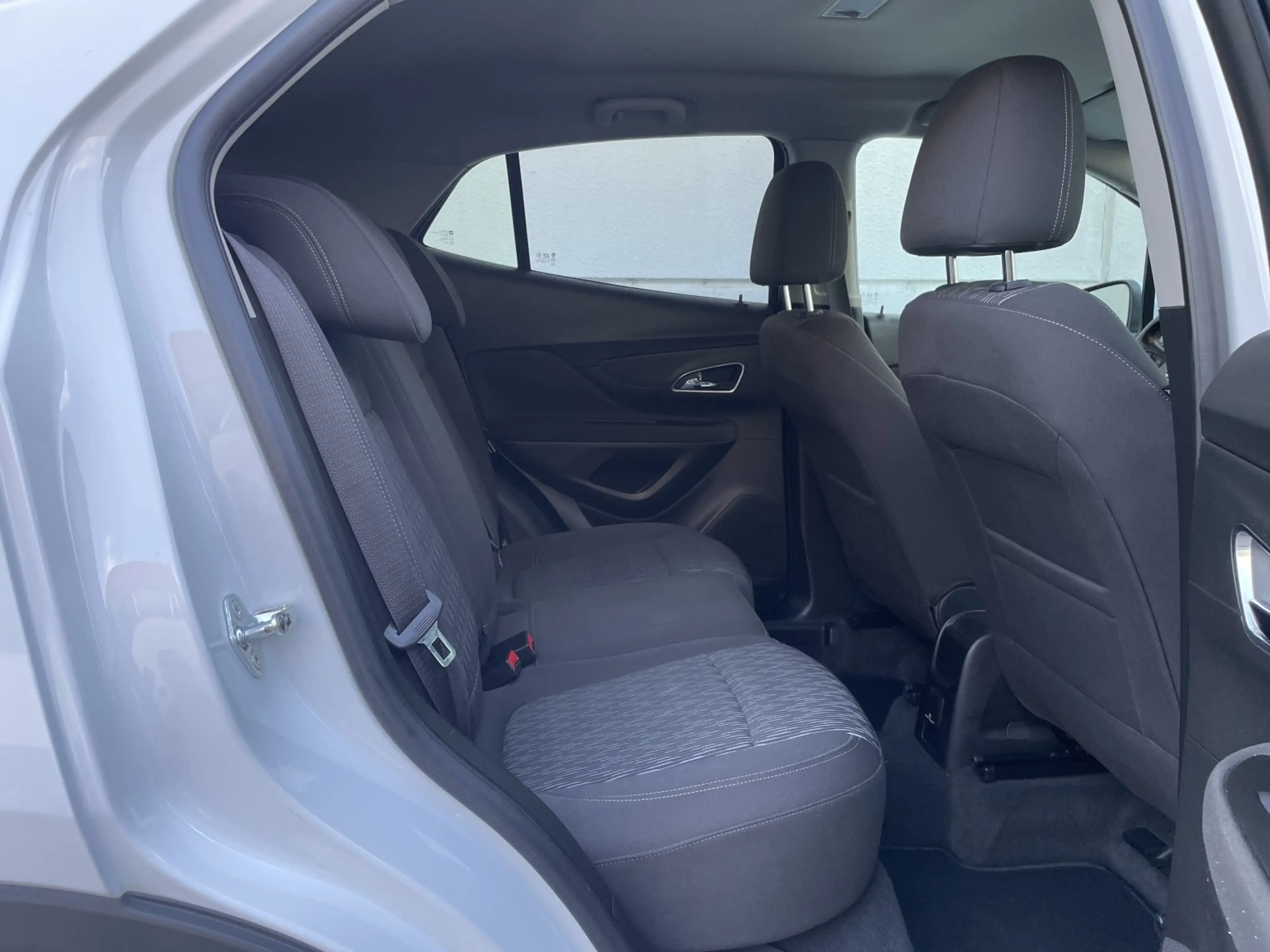 Opel Mokka 1.4 Turbo Edition ecoFlex 4x4 Klima Temp SHZ — photo 12