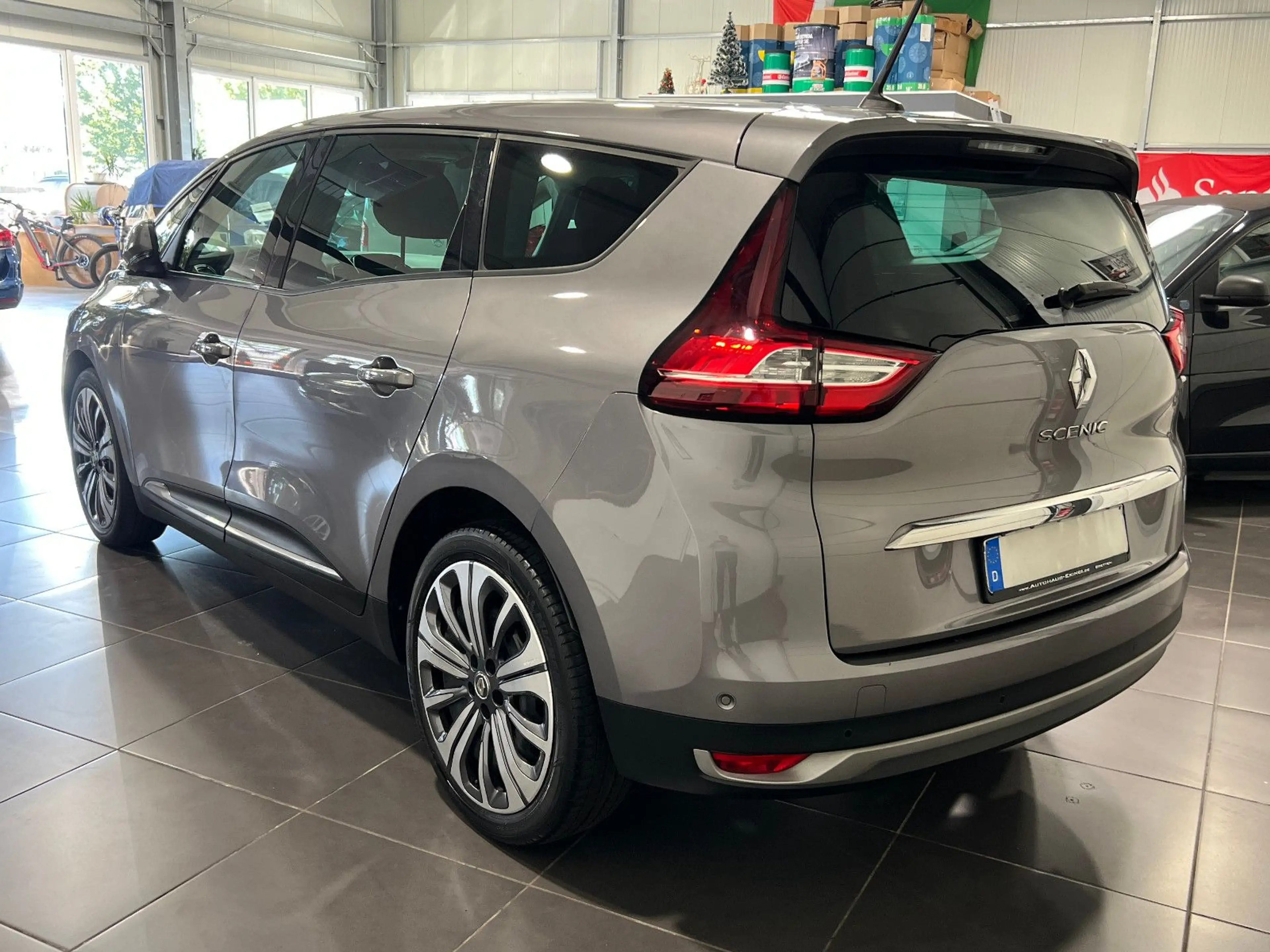 Renault Grand Scenic IV 1.3 **Navi*Kamera*PDC*Temp** — photo 2