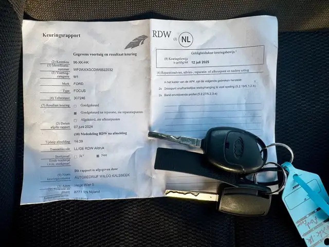 Ford Focus view 15