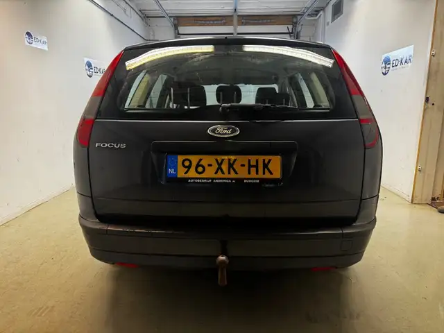 Ford Focus view 7