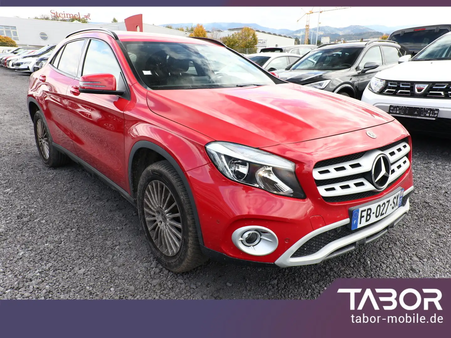 Mercedes-Benz GLA 180 180 DCT Leder ParkAs Tempomat LM17Z Klima Rood - 2