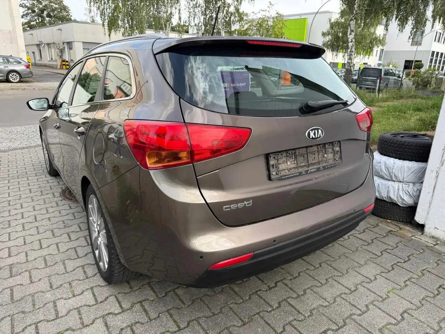 Kia Ceed Sportswagon Spirit Brun - 2