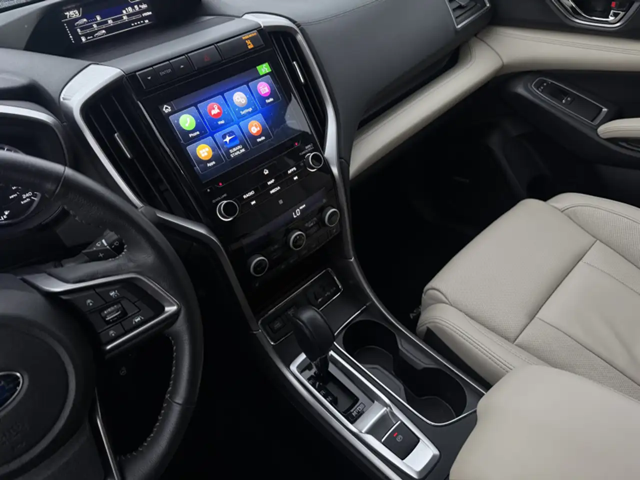 Subaru Ascent снимка Subaru Ascent
