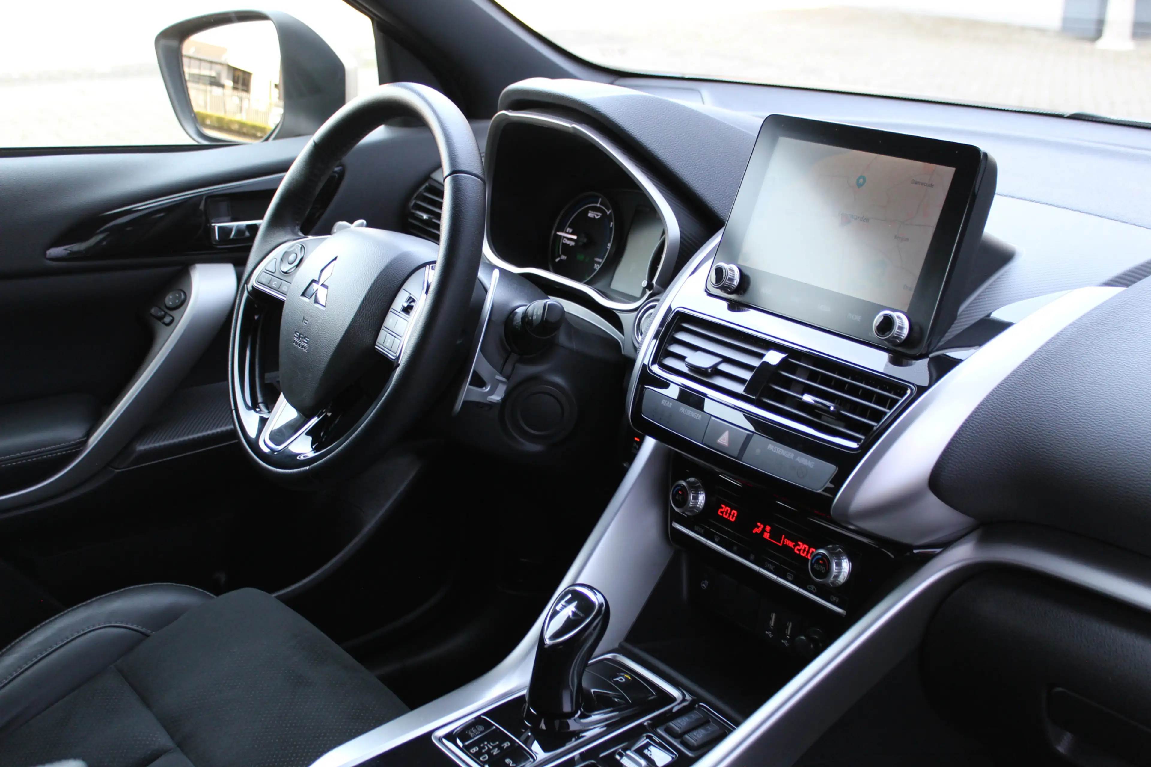 Mitsubishi Eclipse Cross 2.4-188pk PHEV 'Instyle'. Zeer nette en luxe Mitsu — photo 22