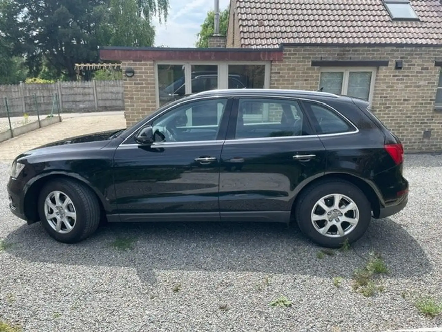 Audi Q5 Q5 2.0 TDI (clean diesel) ultra Zwart - 2