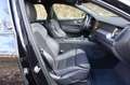 Volvo XC60 B4 D AWD R Design /Einparkh v.+hi/ Pano/Kam Schwarz - thumbnail 8