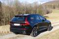 Volvo XC60 B4 D AWD R Design /Einparkh v.+hi/ Pano/Kam Schwarz - thumbnail 12