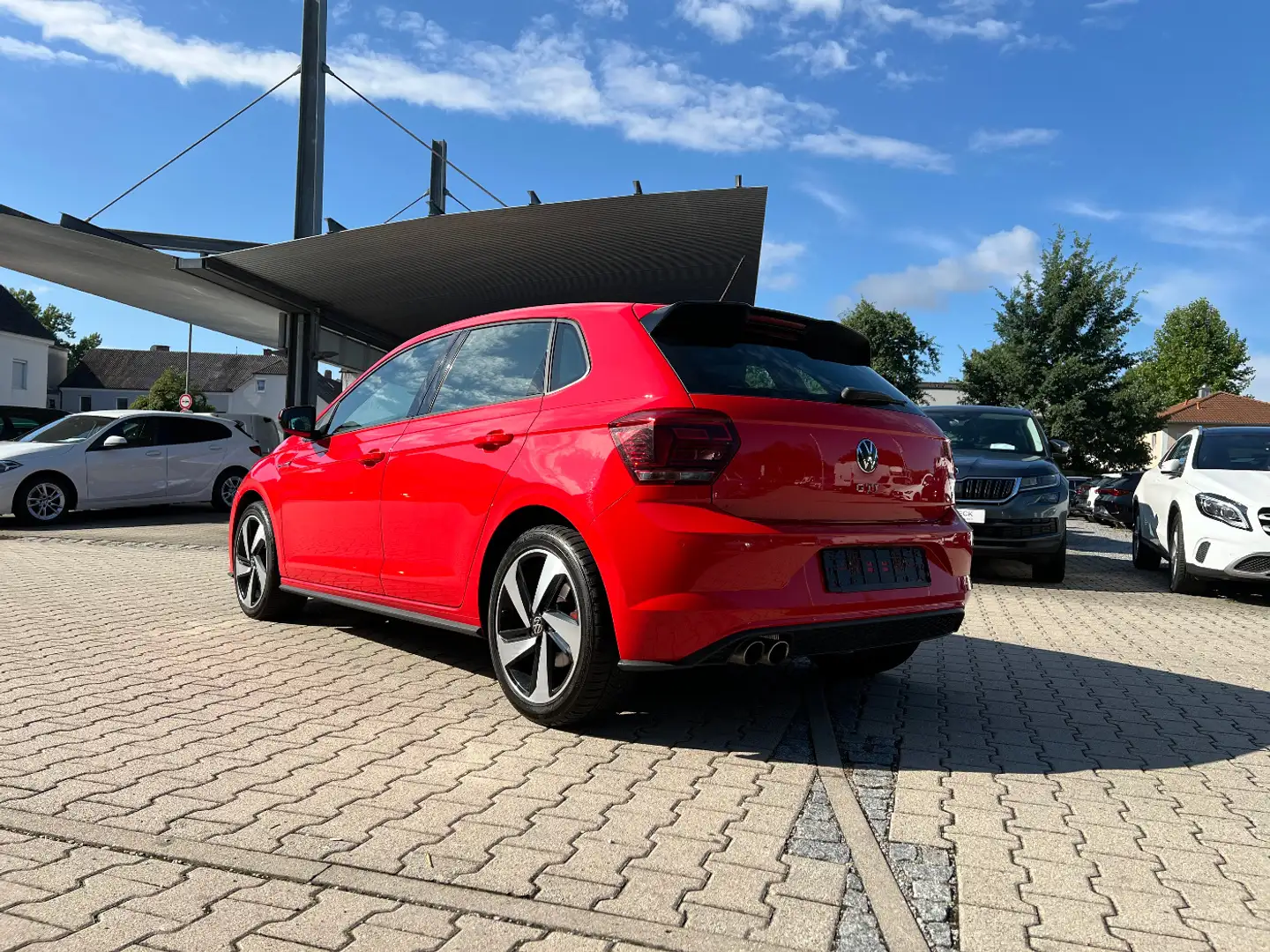 Volkswagen Polo GTI 2.0 TSI DSG *Sitzh. DAB PDC v+h Alu* Rot - 2