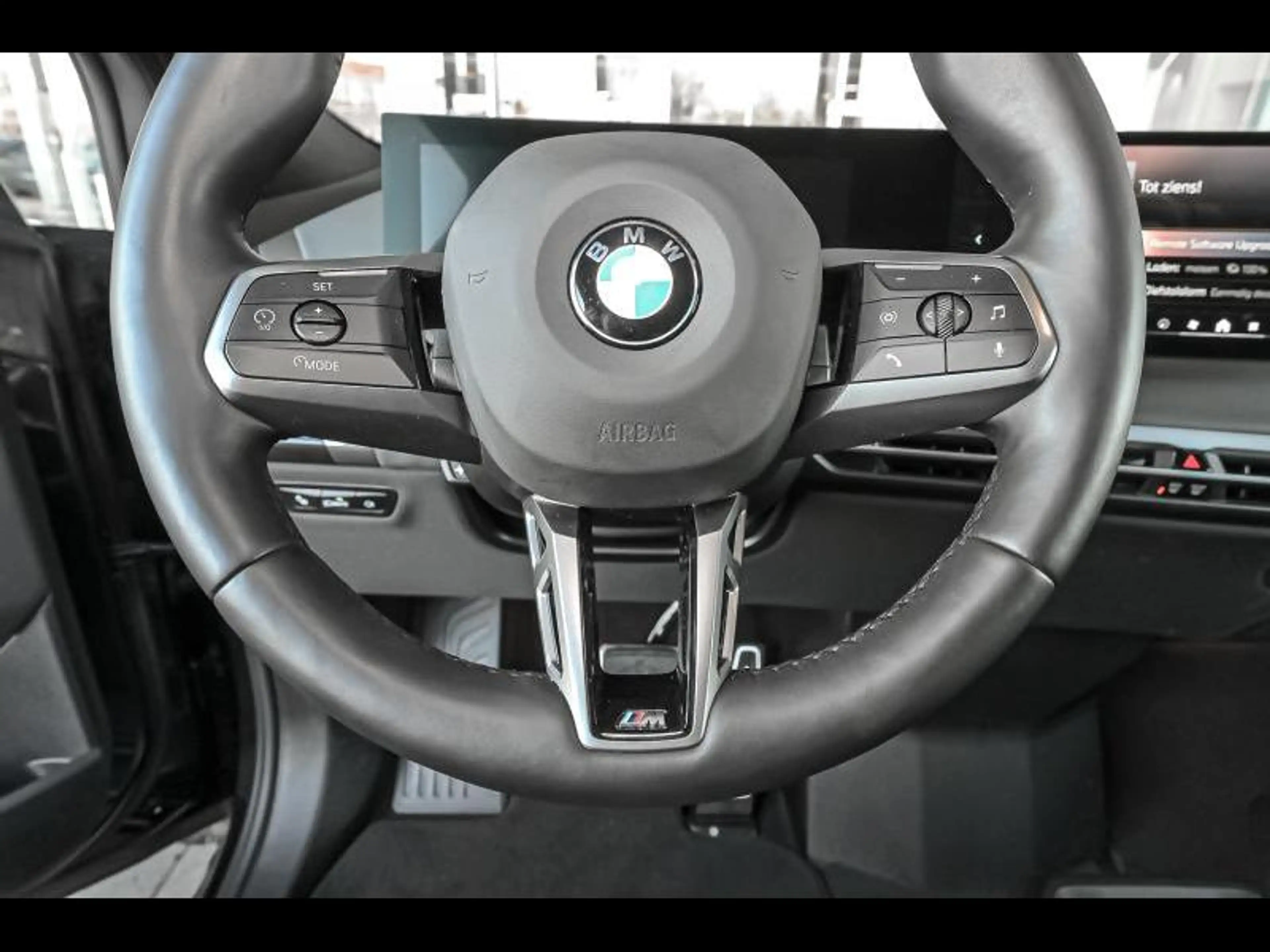 BMW iX xDrive60 M SPORTPAKKET PRO — photo 9