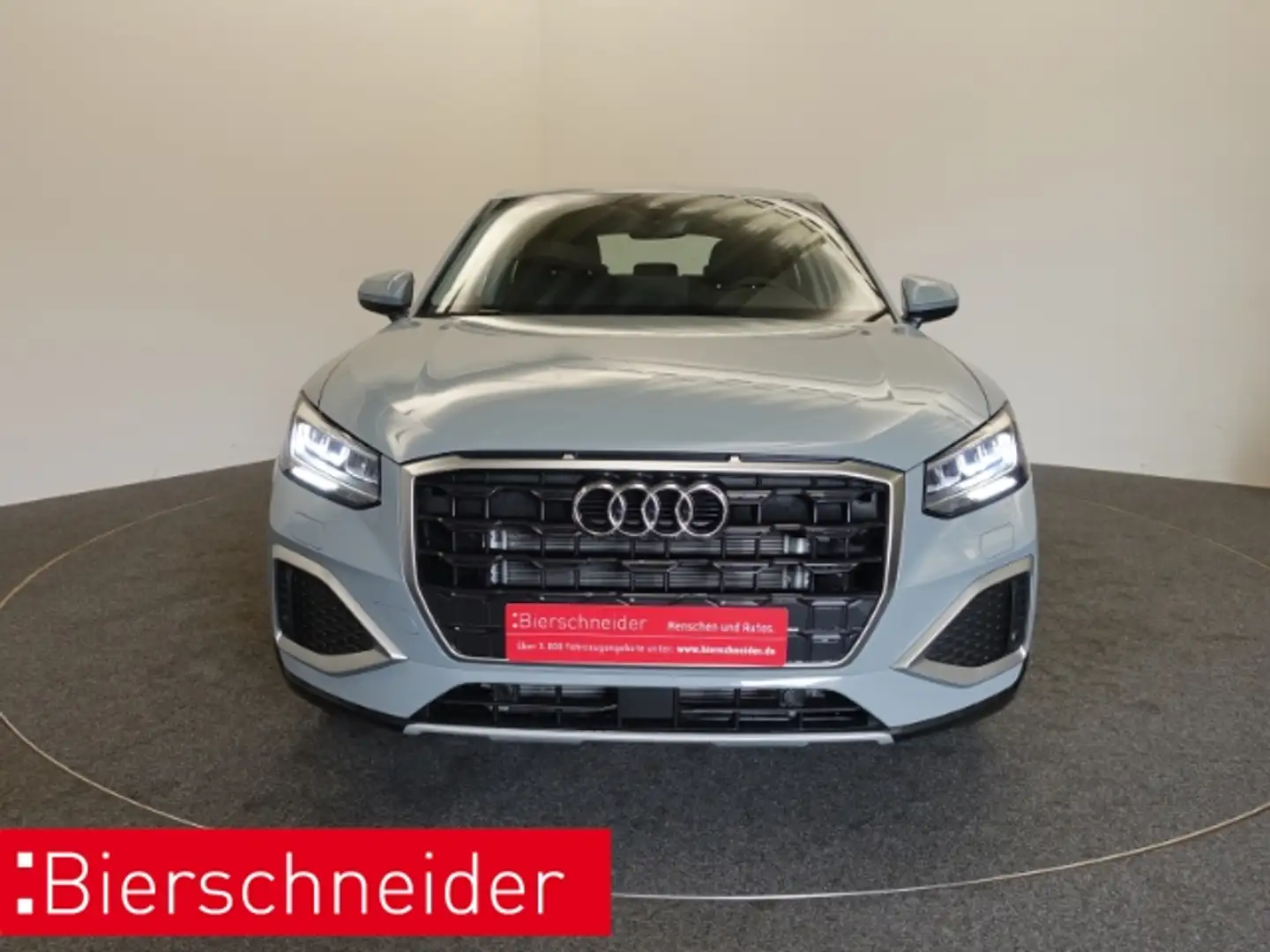Audi Q2 advanced 35 TFSI AKTION! AHK NAVI KEYLESS PDC+KAME Grau - 2
