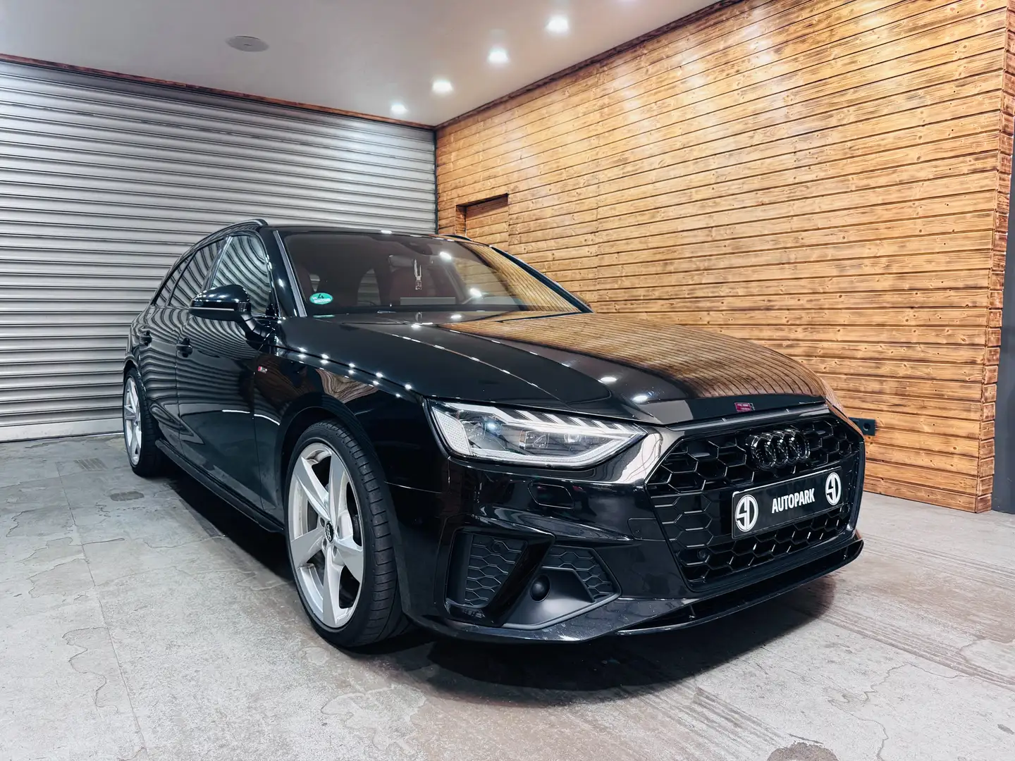 Audi A4 40 TDI S line/LED/SITZH/NAVI/LED Noir - 1